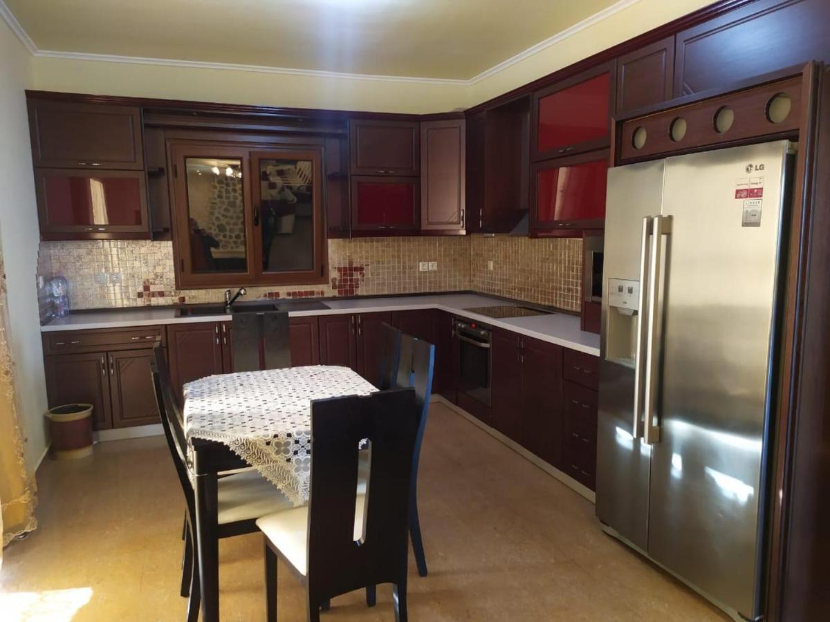 Mihal Suites Саранда Екстер'єр фото