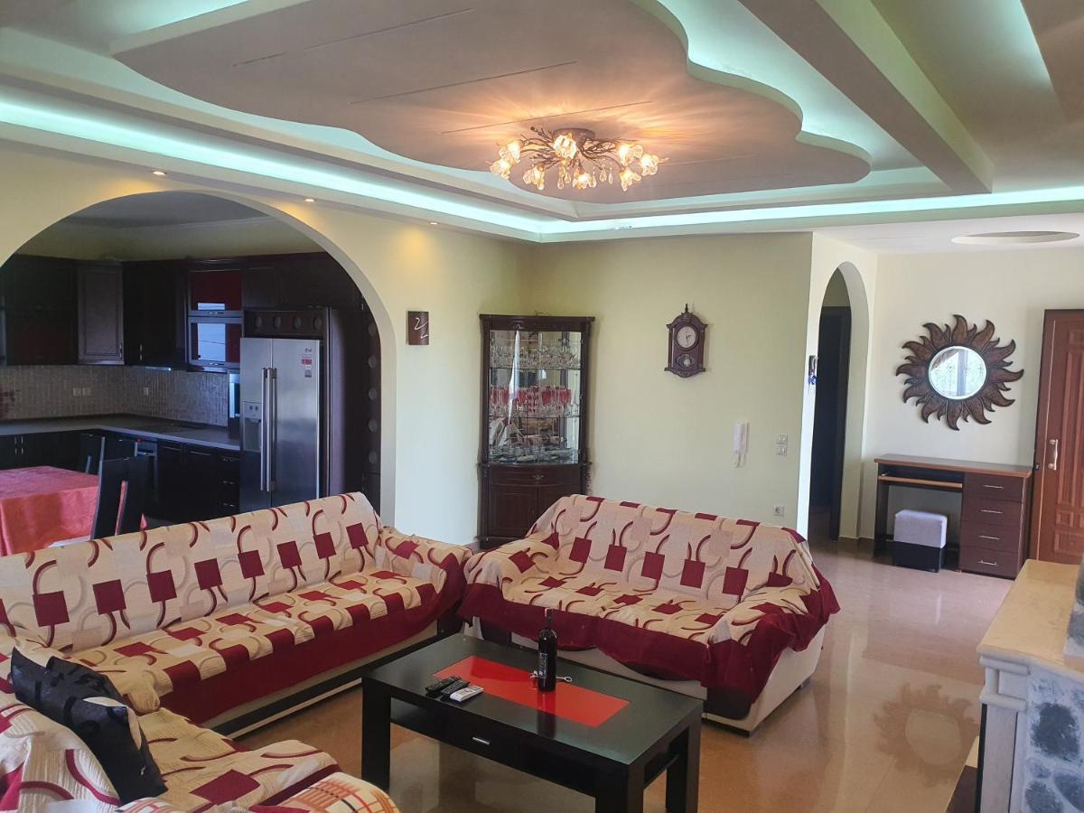 Mihal Suites Саранда Екстер'єр фото