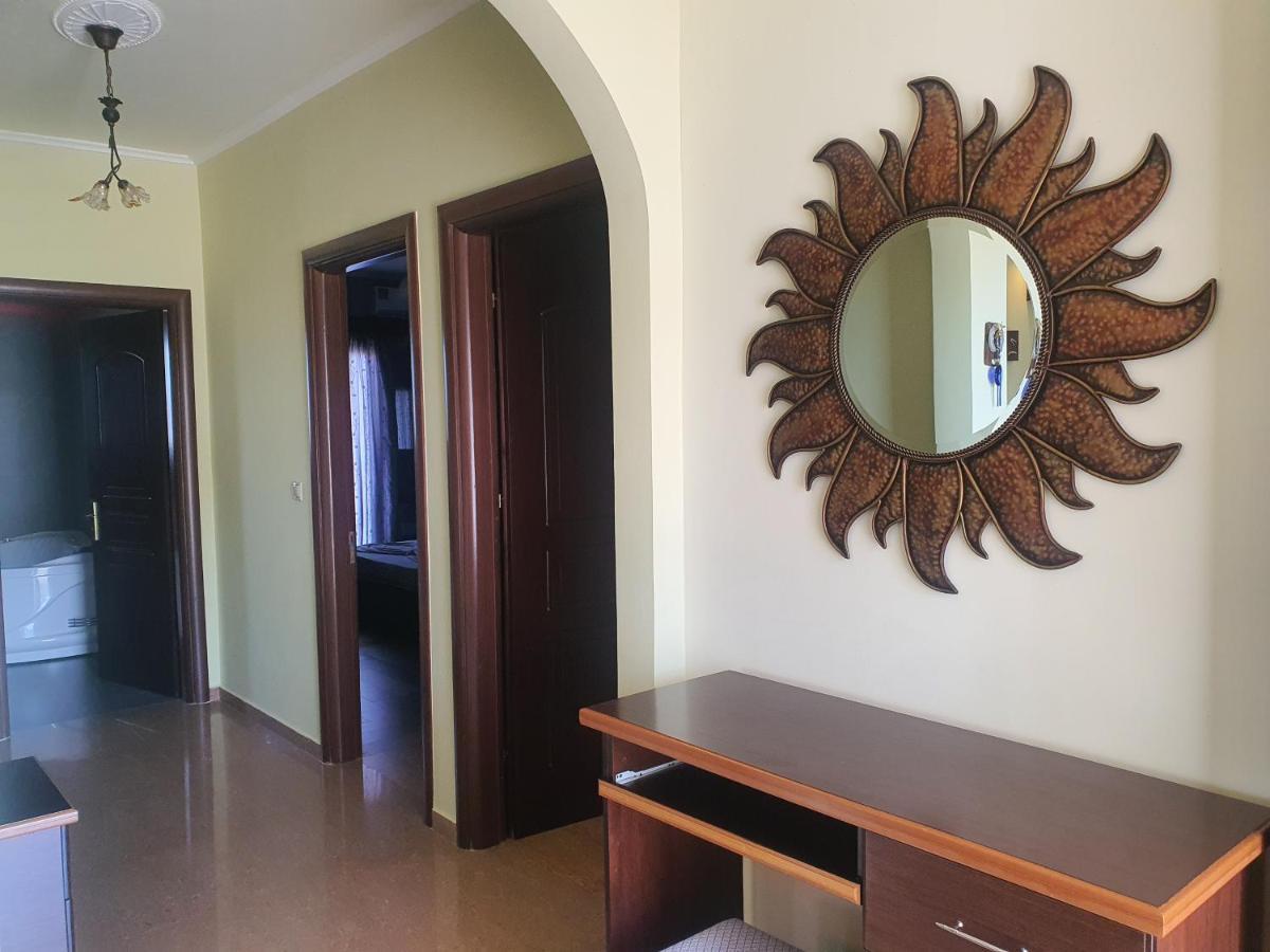 Mihal Suites Саранда Екстер'єр фото