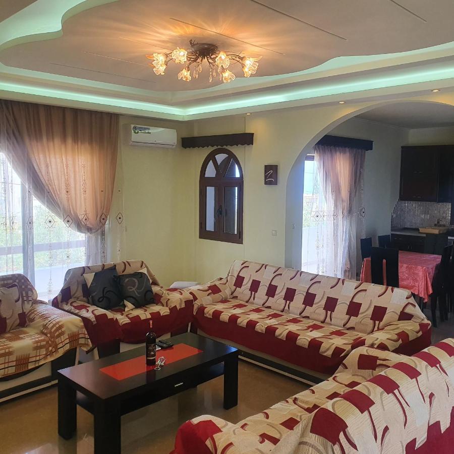 Mihal Suites Саранда Екстер'єр фото