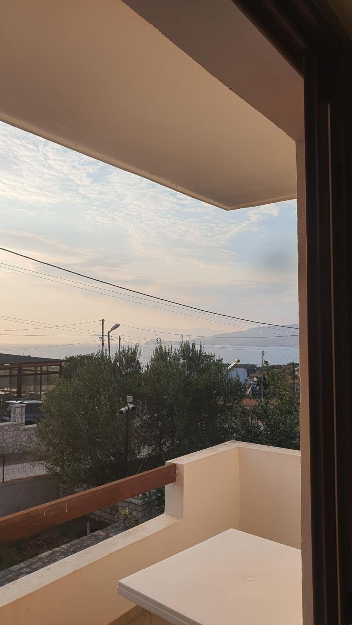 Mihal Suites Саранда Екстер'єр фото