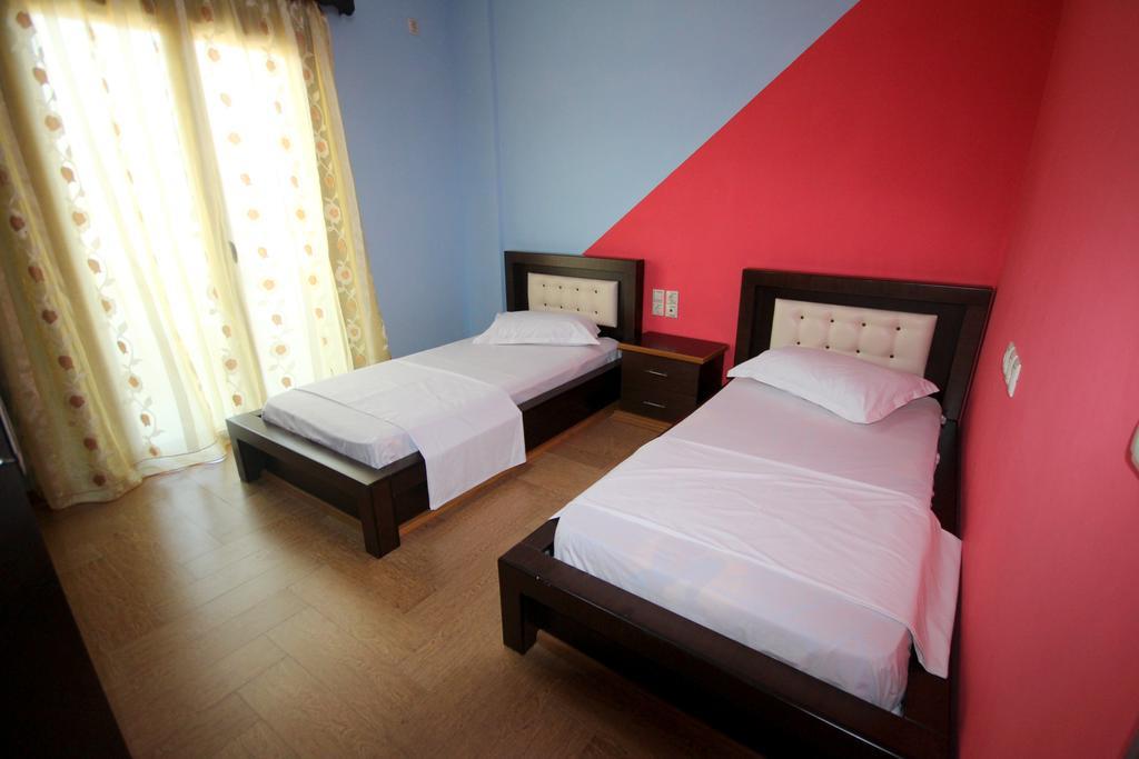 Mihal Suites Саранда Екстер'єр фото