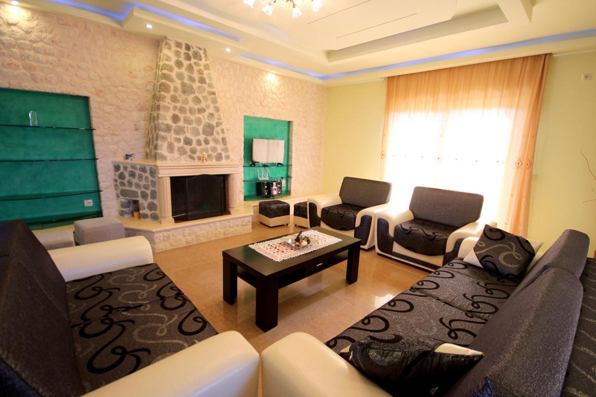 Mihal Suites Саранда Екстер'єр фото